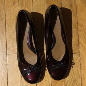 Women's Patent Leather Eurosoft Shoes